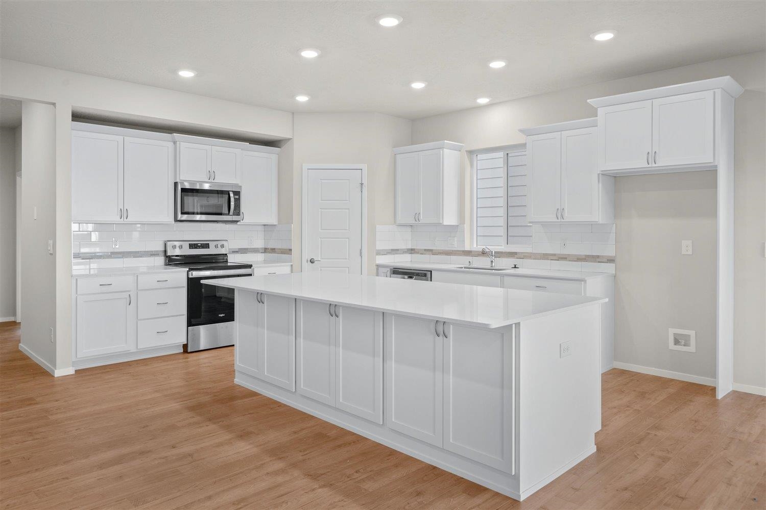 3862 South Clinton Road Spokane Valley, WA 99206 - Photo 3 of 15 Gallery Image 3