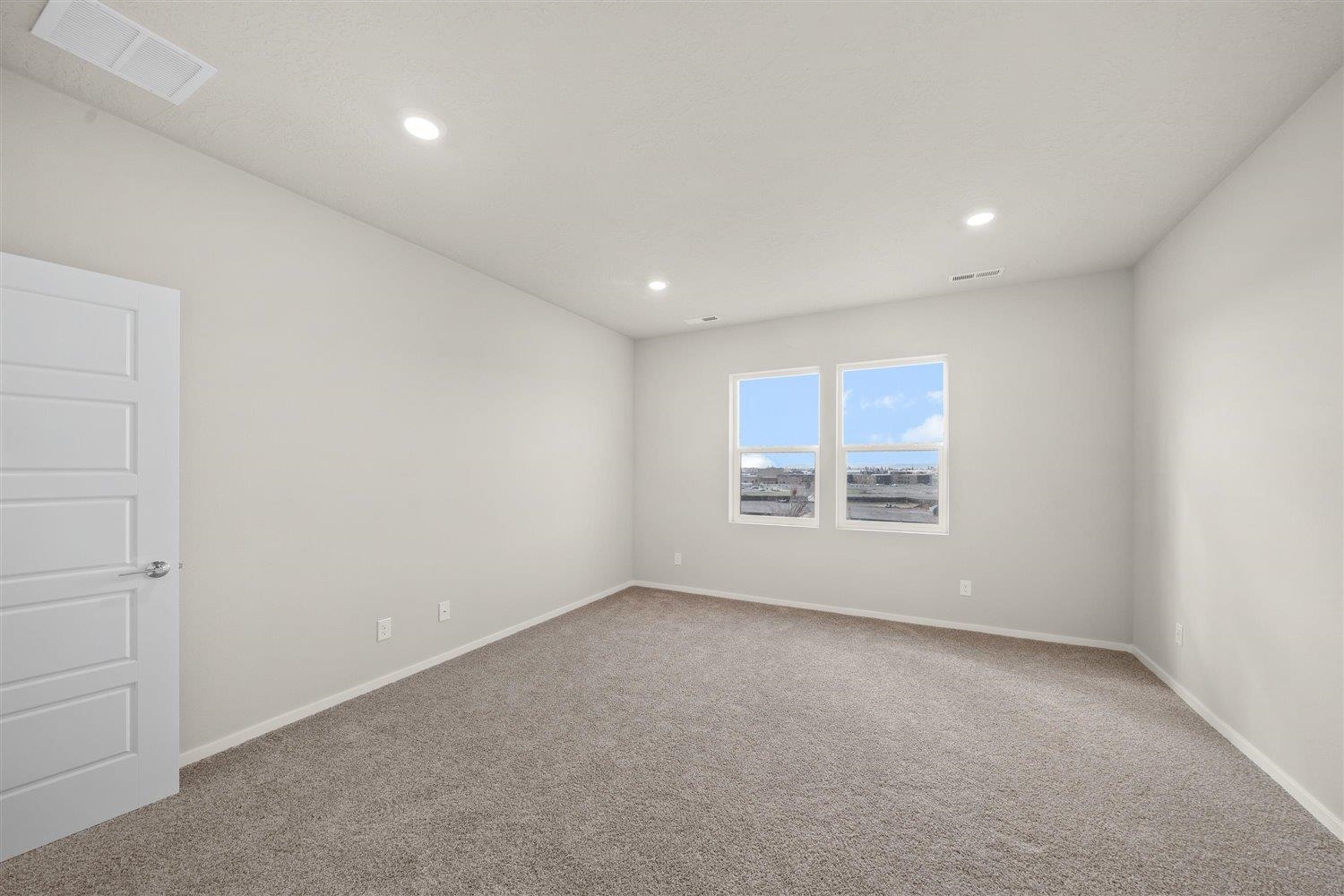 3862 South Clinton Road Spokane Valley, WA 99206 - Photo 7 of 15 Gallery Image 7