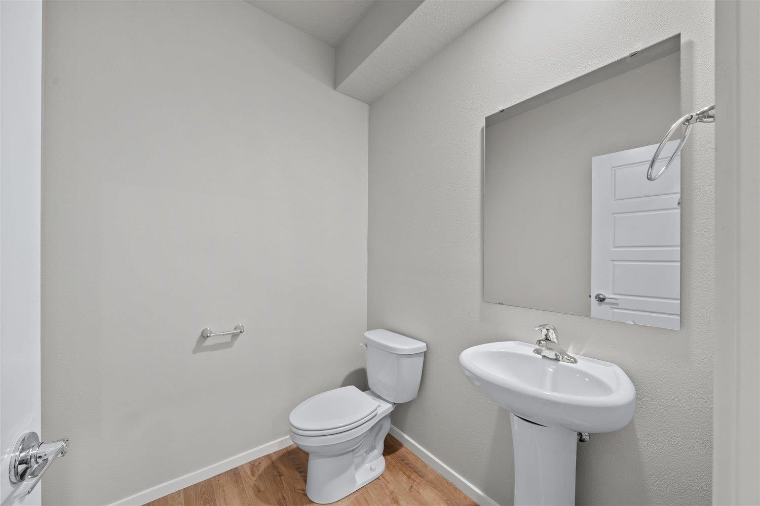 3862 South Clinton Road Spokane Valley, WA 99206 - Photo 10 of 15 Gallery Image 10