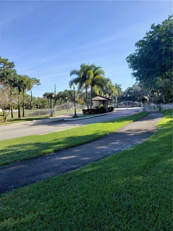 4259 Wood Ride Road, Unit E Boynton Beach, FL 33436 - Photo 2 of 8 4259 WOOD RIDE 2