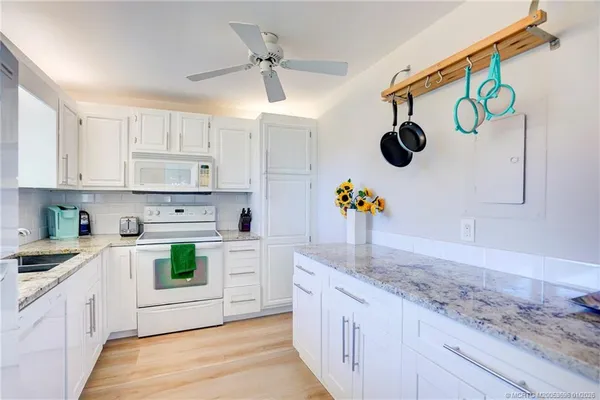 $5,000 | 2370 Northeast Ocean Boulevard, Unit C205, Jensen Beach, FL 34957