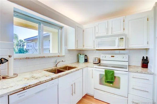 $5,000 | 2370 Northeast Ocean Boulevard, Unit C205, Jensen Beach, FL 34957