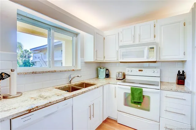 $5,000 | 2370 Northeast Ocean Boulevard, Unit C205, Stuart, FL 34996