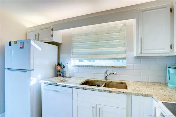 $5,000 | 2370 Northeast Ocean Boulevard, Unit C205, Jensen Beach, FL 34957