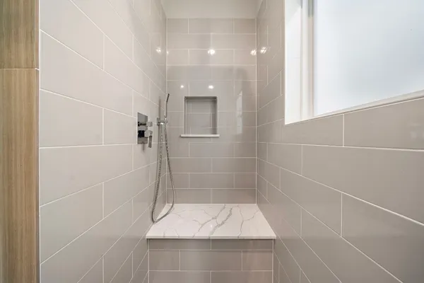 $2,275 | 24A Bucan Street, Unit F, Houston, TX 77076