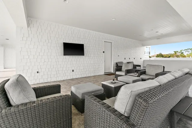 $5,000,000 | 111 Beach Drive East, Miramar Beach, FL 32550