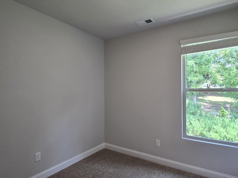 6198 Ripple Way, Unit 87 Atlanta, GA 30349 - Photo 19 of 23 a small space with a window