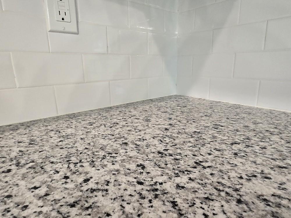 6198 Ripple Way, Unit 87 Atlanta, GA 30349 - Photo 10 of 23 a bathroom with a window