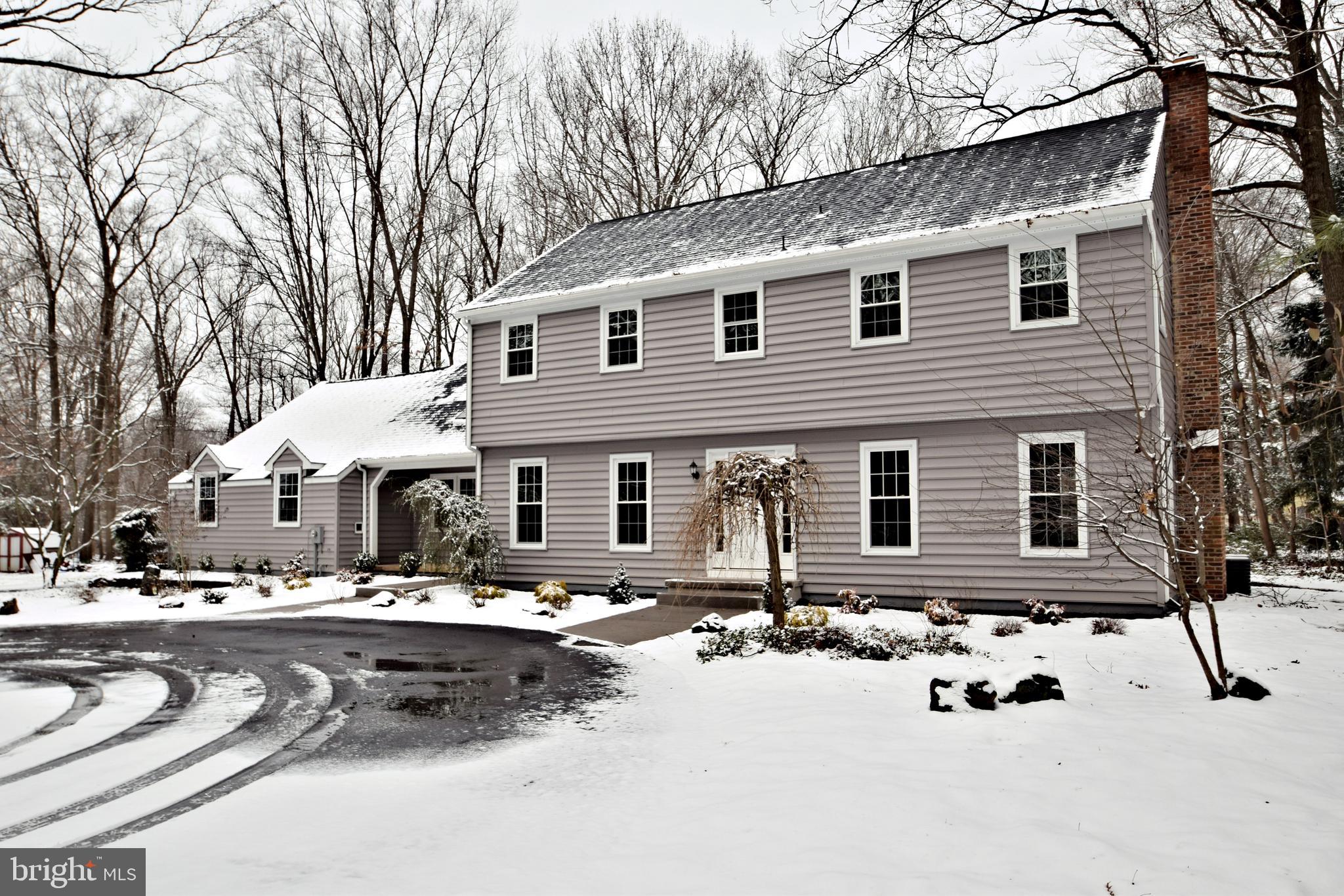 404 Sunset Road Burlington, NJ 08016 - Photo 3 of 72 Oval driveway to front doors