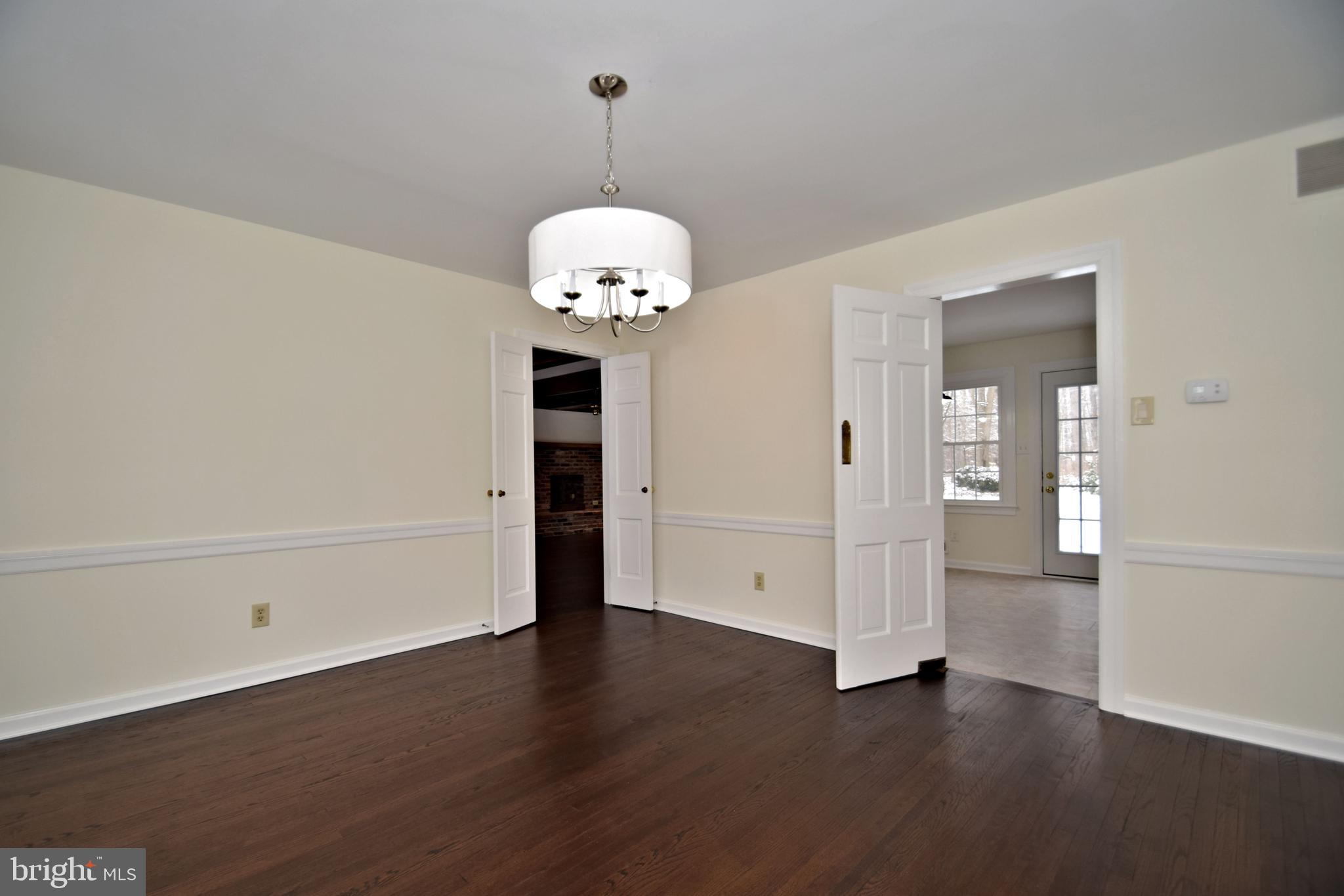 404 Sunset Road Burlington, NJ 08016 - Photo 25 of 72 Dinning rm kitchen & Fam Rm doorways