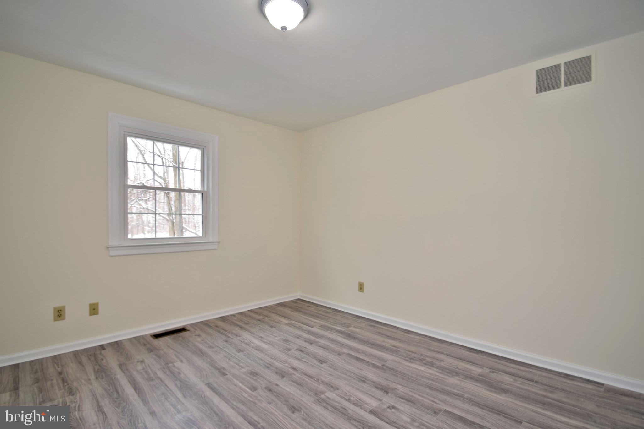 404 Sunset Road Burlington, NJ 08016 - Photo 30 of 72 Office/Bedroom