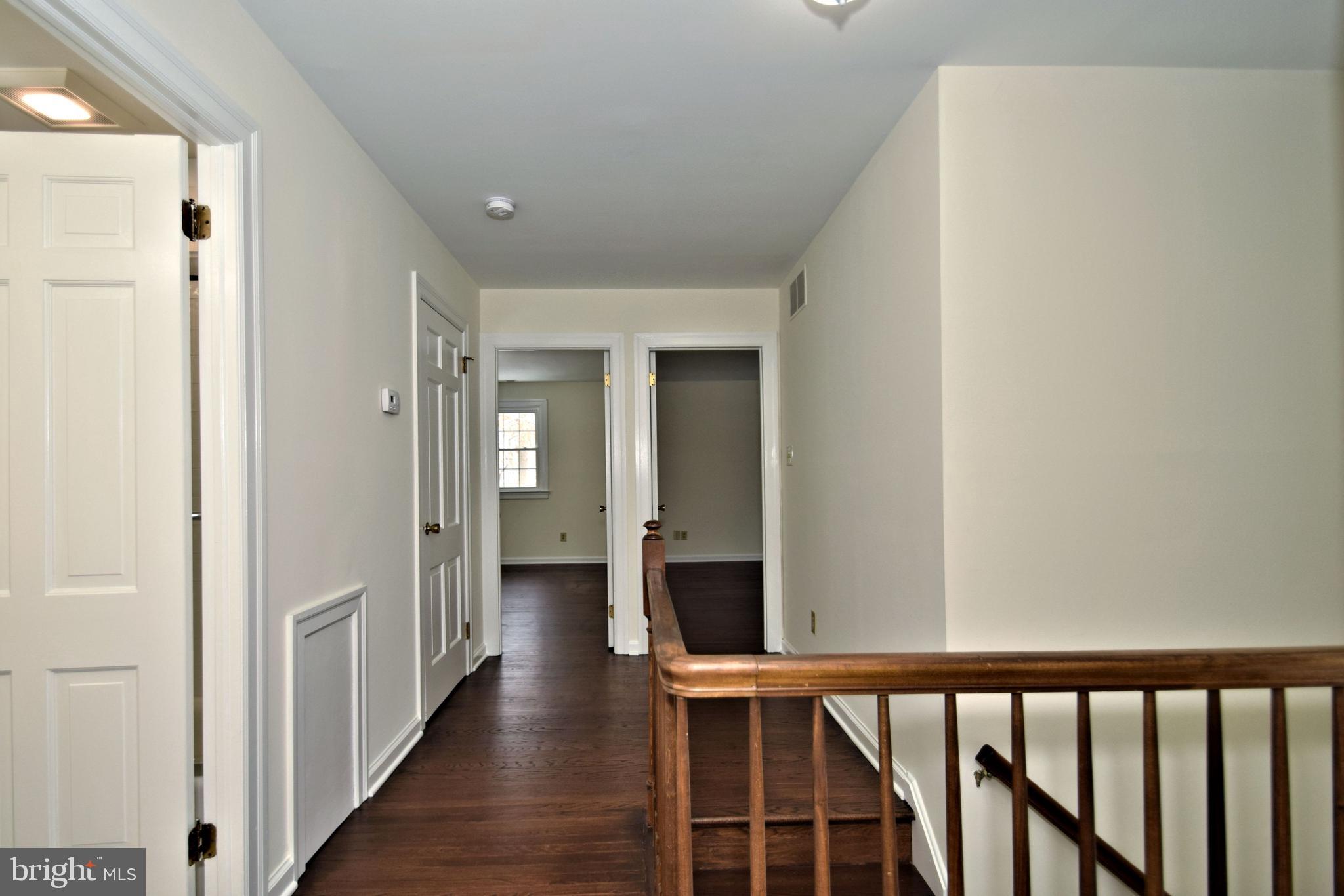 404 Sunset Road Burlington, NJ 08016 - Photo 36 of 72 2nd Floor Hallway Master +bdrm 3