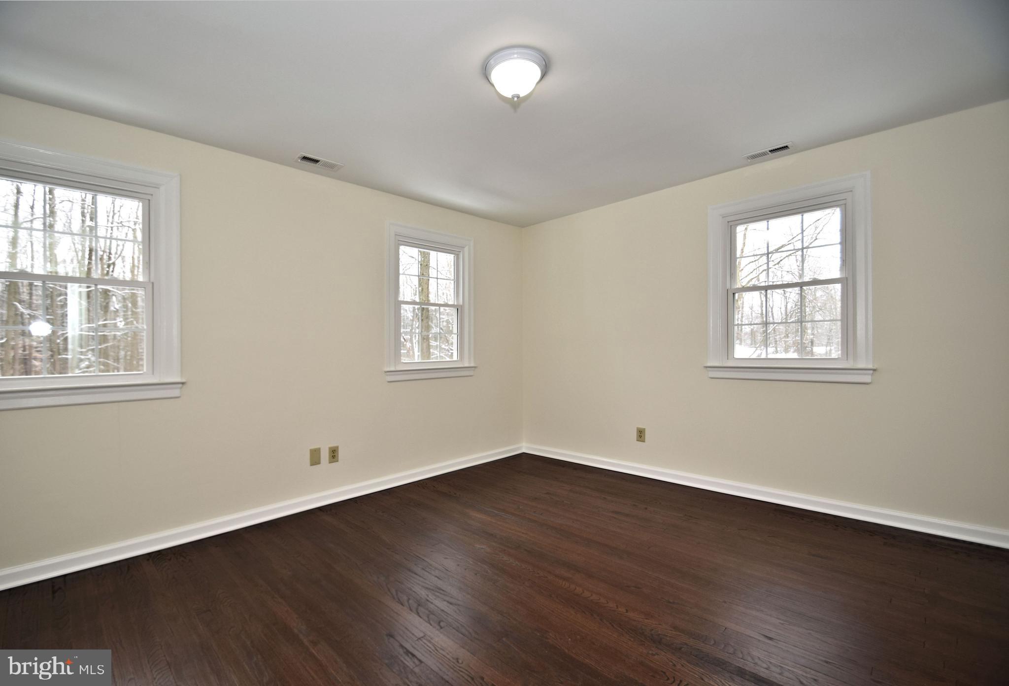 404 Sunset Road Burlington, NJ 08016 - Photo 46 of 72 Princess Bed room 4