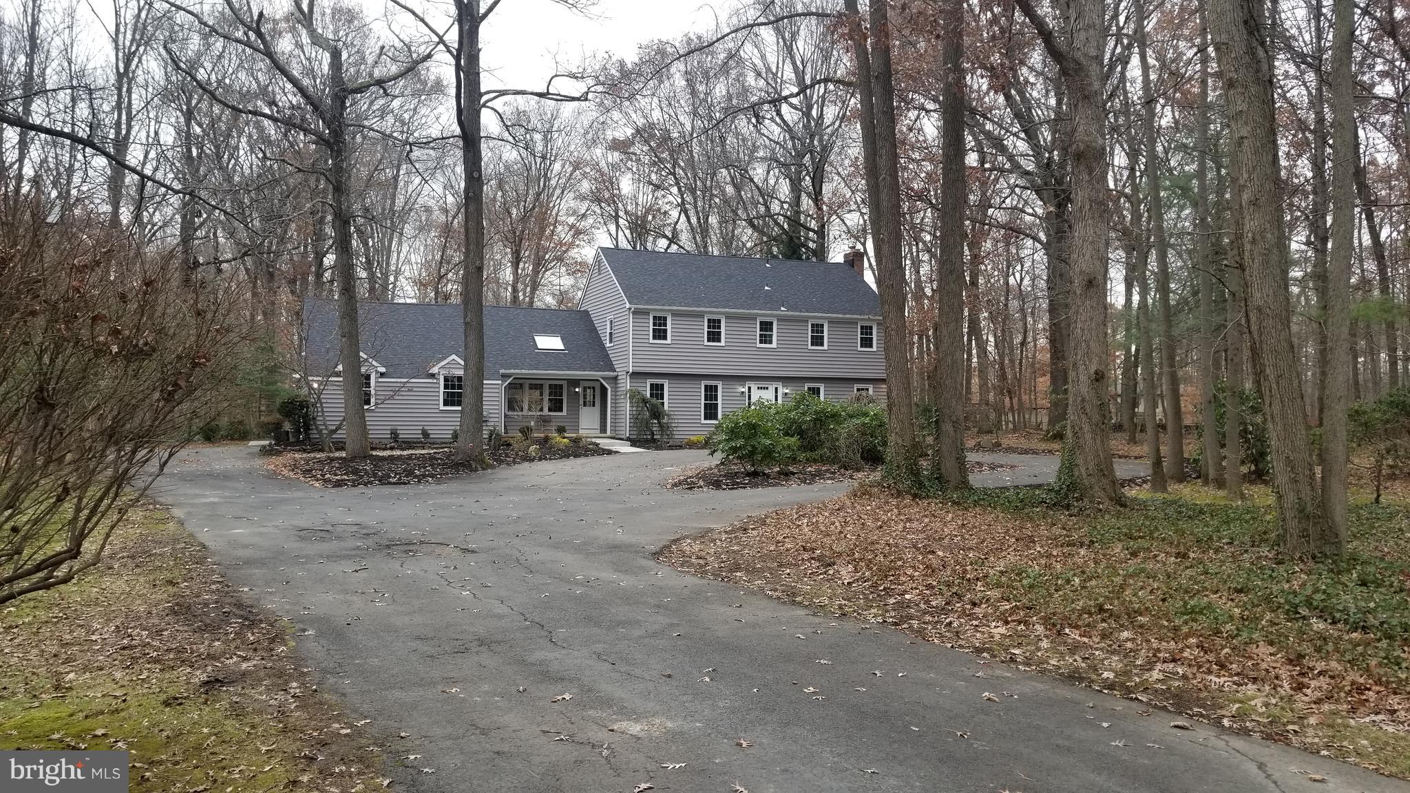 404 Sunset Road Burlington, NJ 08016 - Photo 72 of 72 Flag & oval shaped driveway leads back off Rd.