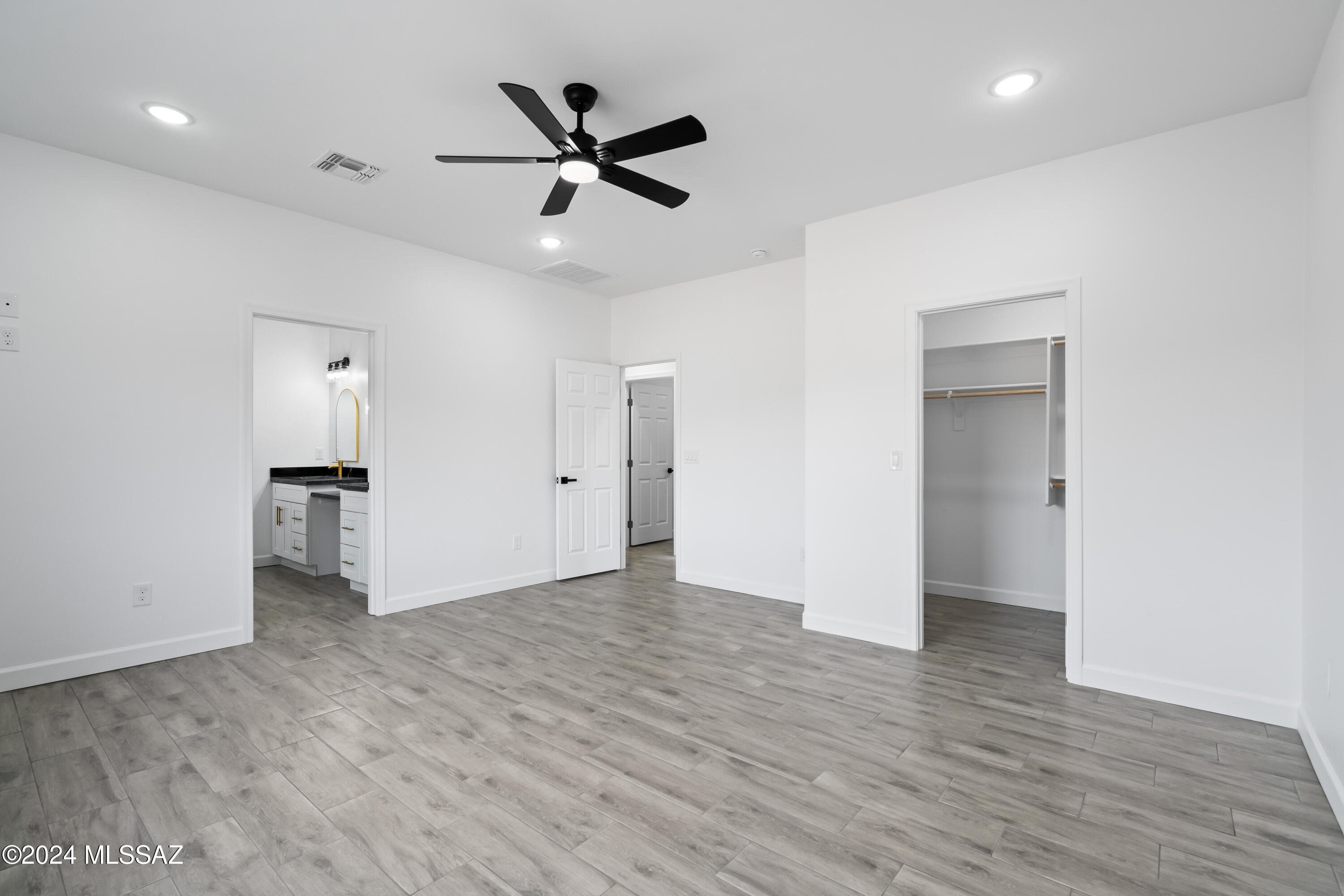1910 Circulo Colombia Rio Rico, AZ 85648 - Photo 21 of 29