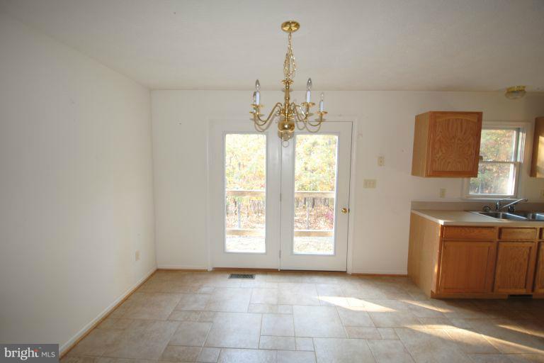 594 Fletcher Road Gore, VA 22637 - Photo 17 of 29 Dining Room