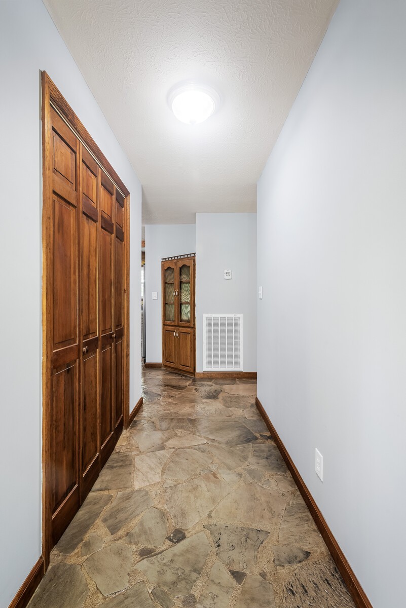 652 Overhead Bridge Road Hampshire, TN 38461 - Photo 12 of 65 Gallery Image 12
