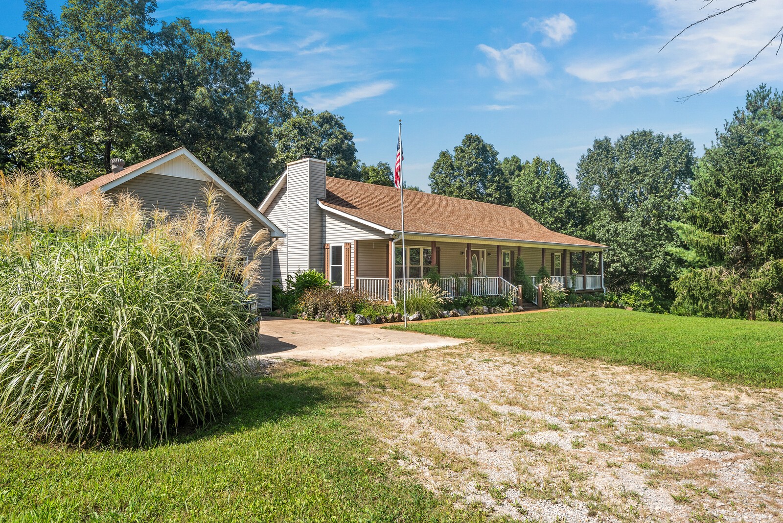 652 Overhead Bridge Road Hampshire, TN 38461 - Photo 10 of 65 Gallery Image 10
