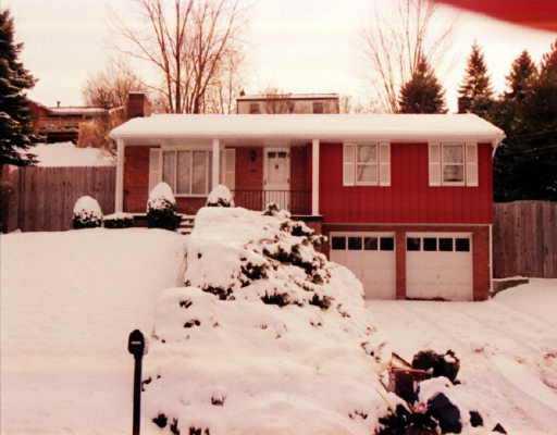 438 Sharon Road Coraopolis, PA 15108 - Photo 1 of 1 Gallery Image 1