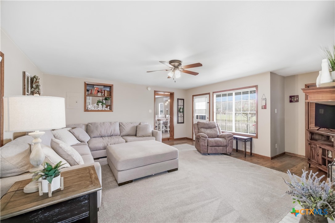 1363 Old Goliad Road Victoria, TX 77905 - Photo 5 of 31