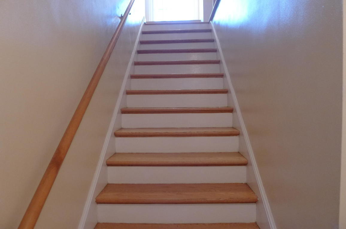 3125 Stoneridge Road Southwest Roanoke, VA 24014 - Photo 11 of 28 a view of entryway