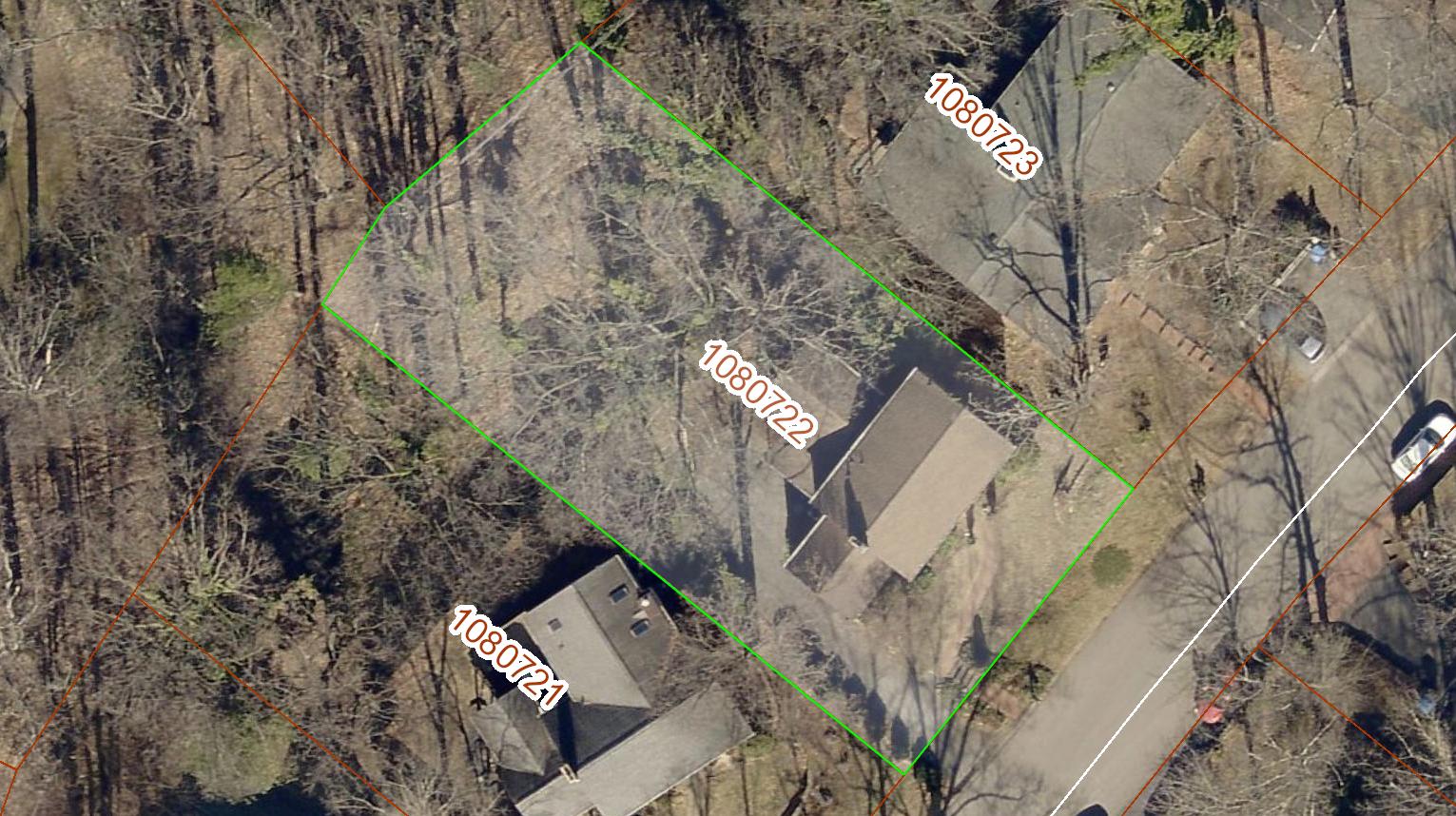 3125 Stoneridge Road Southwest Roanoke, VA 24014 - Photo 26 of 28 a aerial view of a house with a yard