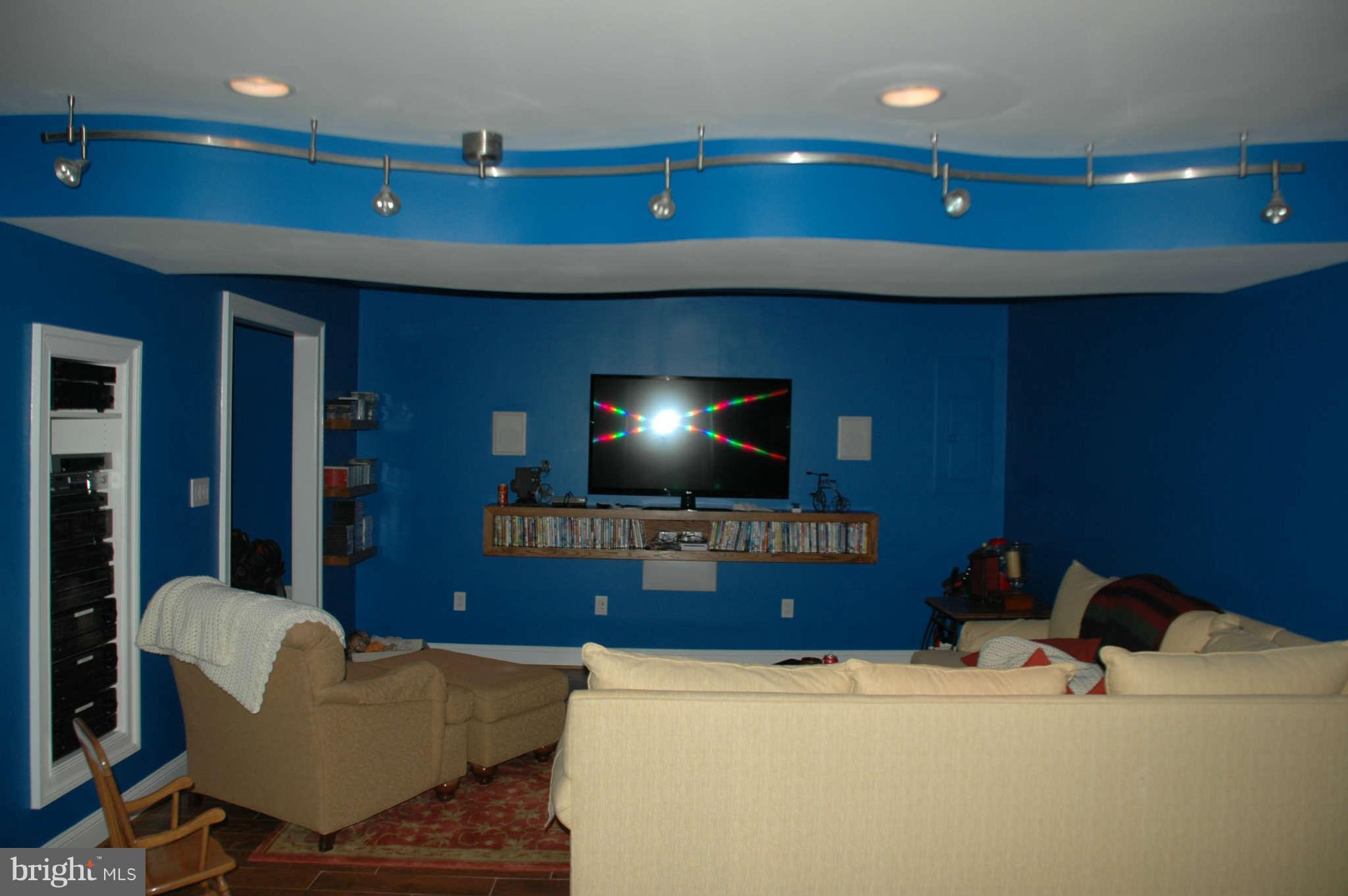 12100 Pueblo Road Gaithersburg, MD 20878 - Photo 10 of 15 View