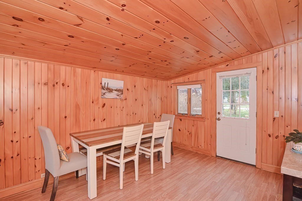 46 Thorne Road Bourne, MA 02532 - Photo 18 of 39