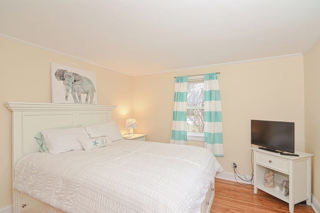 46 Thorne Road Bourne, MA 02532 - Photo 21 of 39