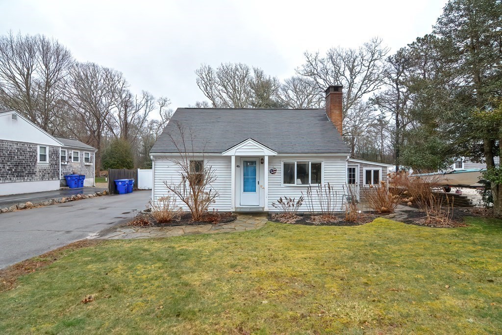46 Thorne Road Bourne, MA 02532 - Photo 3 of 39