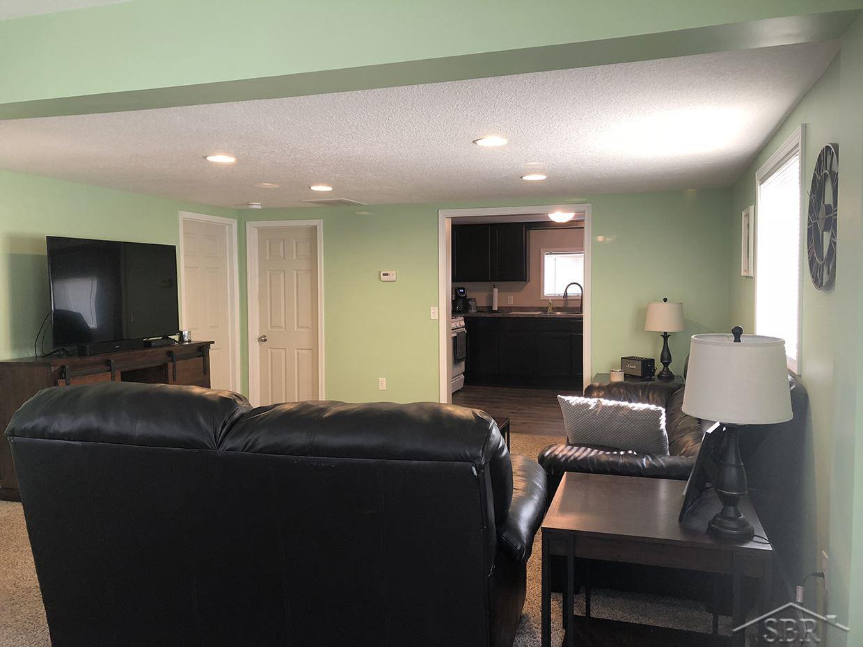 4600 South Graham Road St. Charles, MI 48655 - Photo 5 of 16 Living Room
