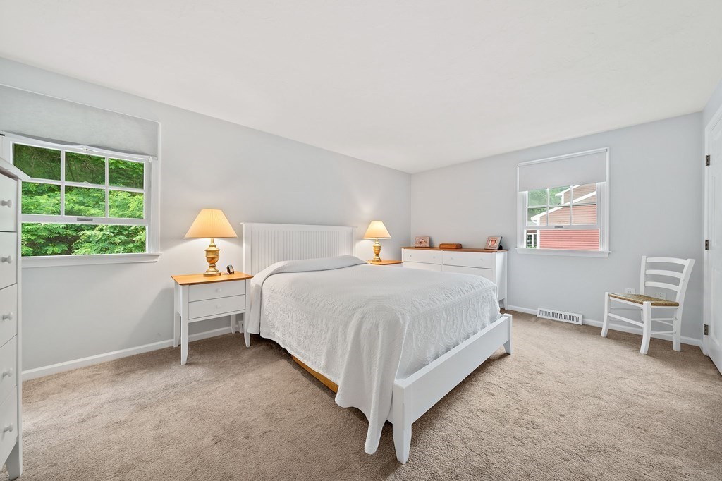 39 Sunset Road Weymouth, MA 02189 - Photo 11 of 28 Gallery Image 11