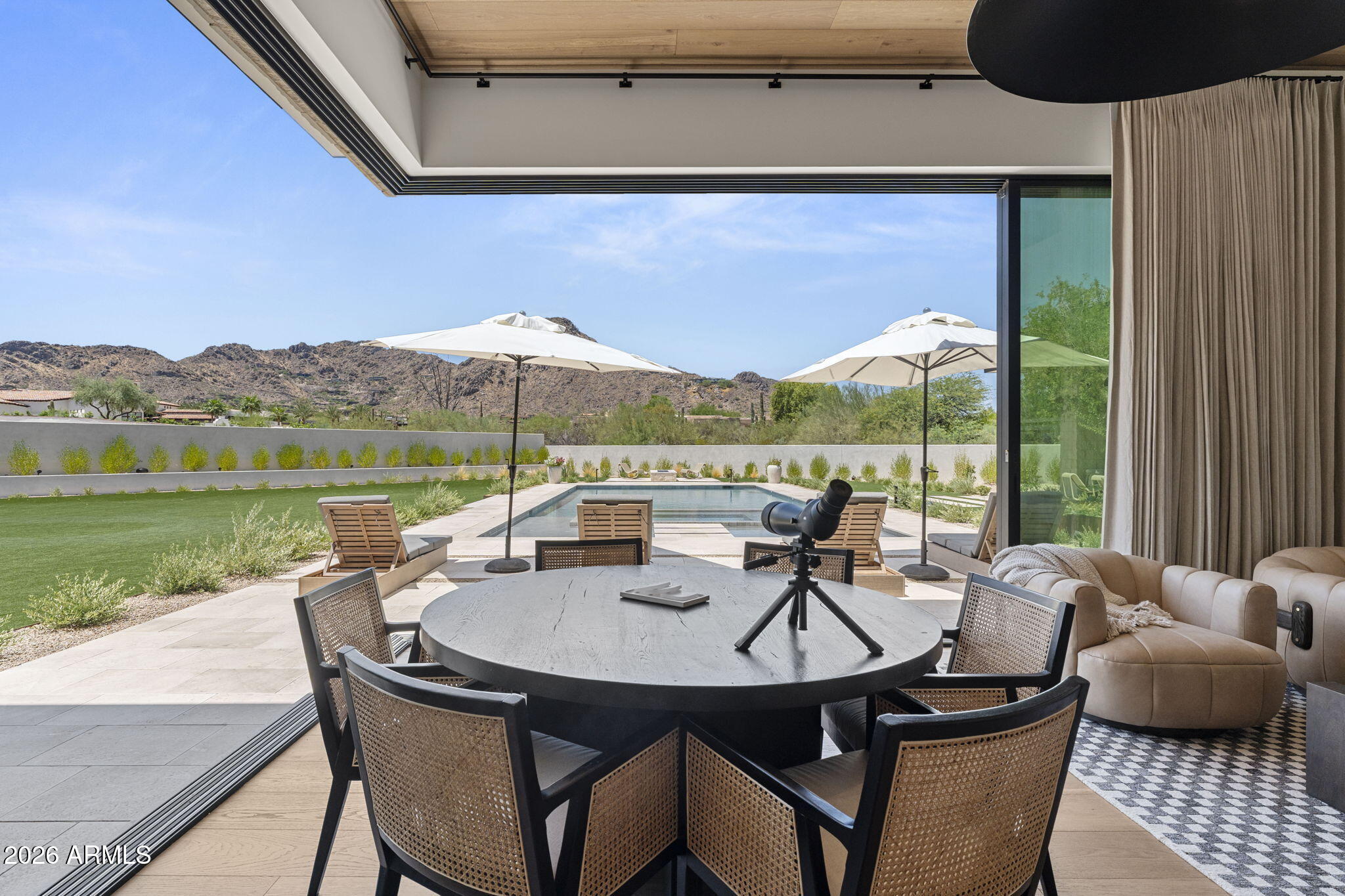 7700 North Invergordon Road Paradise Valley, AZ 85253 - Photo 18 of 50 Indoor-Oudoor Living