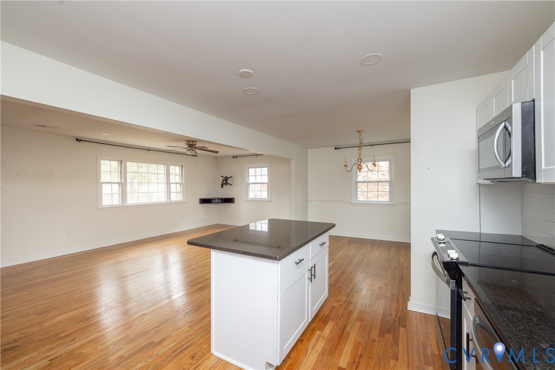 9731 Alfaree Road North Chesterfield, VA 23237 - Photo 22 of 42 Granite countertops, stainless steel, backsplash,