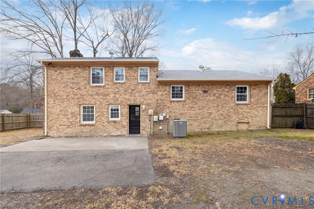 9731 Alfaree Road North Chesterfield, VA 23237 - Photo 37 of 42 Double width driveway