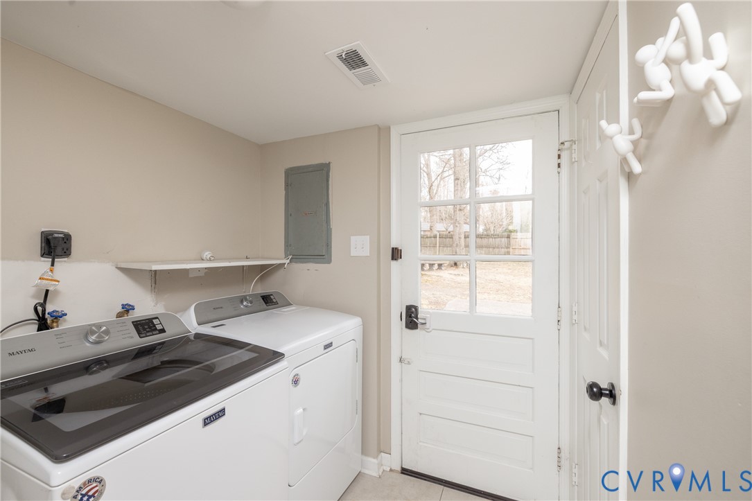 9731 Alfaree Road North Chesterfield, VA 23237 - Photo 7 of 42 Backyard Entrance, laundry room with half bathroom