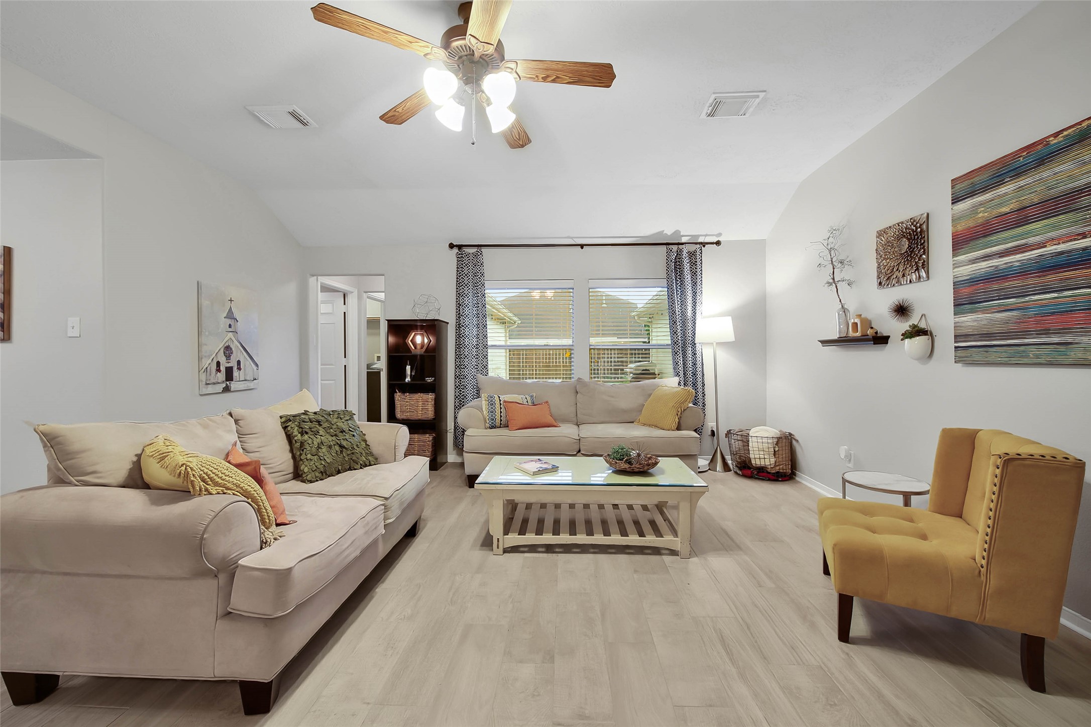 21727 Texian Court Spring, TX 77388 - Photo 10 of 38 Living Room