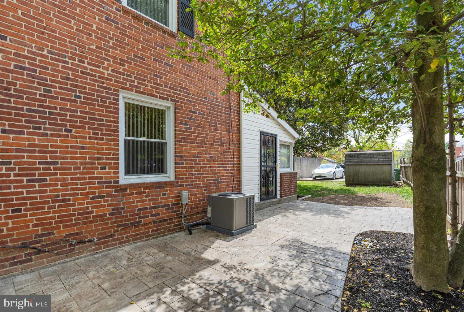 1501 Gleneagle Road Baltimore, MD 21239 - Photo 33 of 36