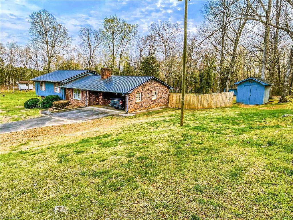 1719 Jerusalem Road Lexington, NC 27292 - Photo 3 of 17 Gallery Image 3
