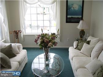 8 Cypress Point Road Westampton, NJ 08060 - Photo 5 of 12 Living Room
