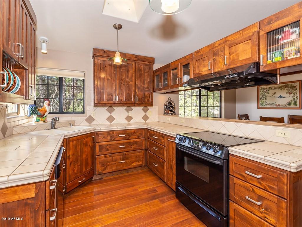1255 Coyote Road Prescott, AZ 86303 - Photo 8 of 28 Kitchen