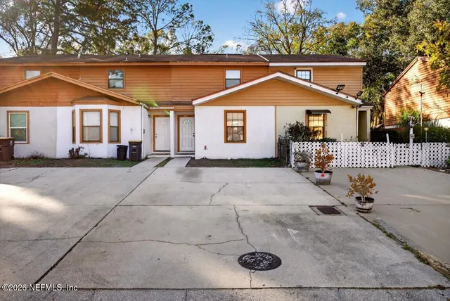 $1,350 | 4482 Melissa Court West, Jacksonville, FL 32210