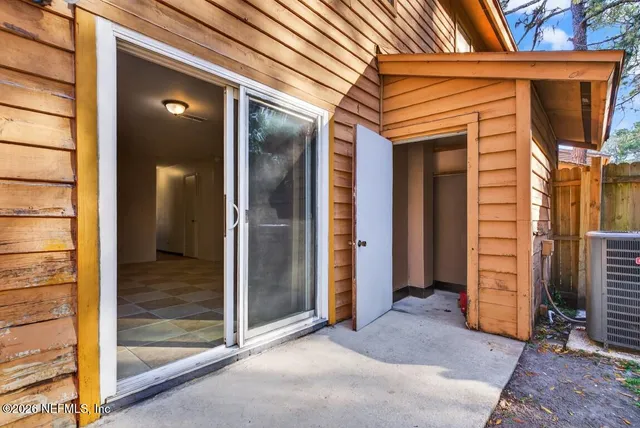 $1,350 | 4482 Melissa Court West, Jacksonville, FL 32210