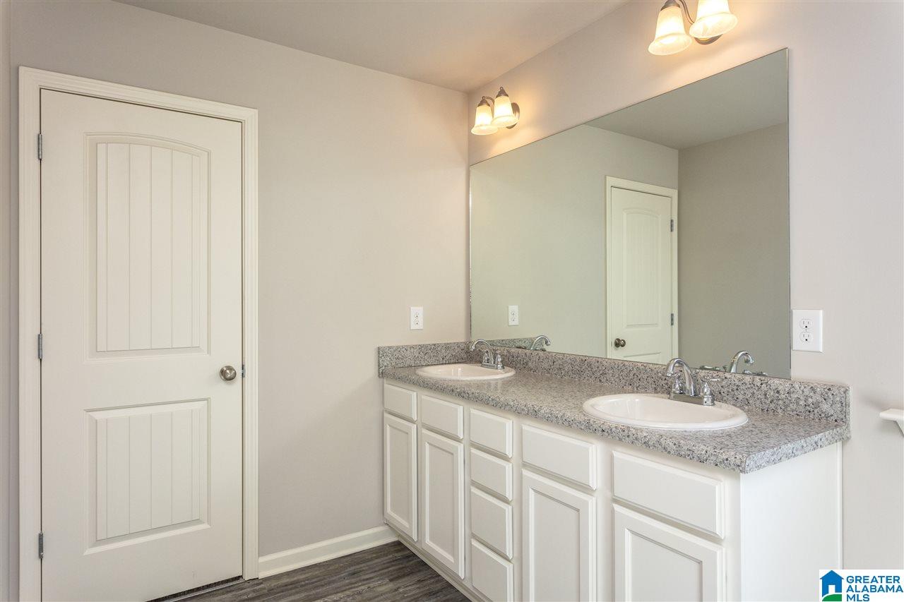 700 Briar Ridge Circle Odenville, AL 35120 - Photo 3 of 24