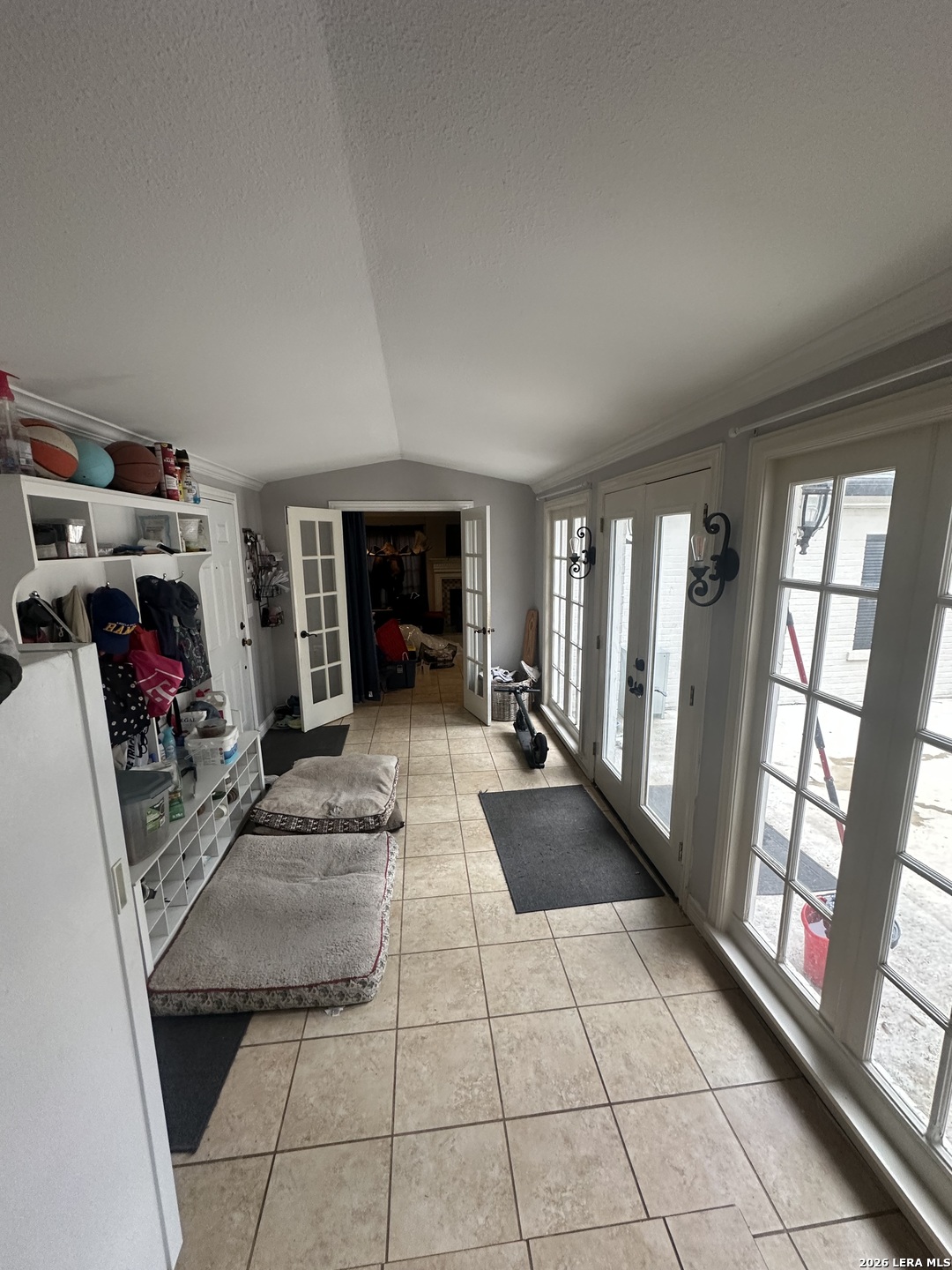 401 North High Street Uvalde, TX 78801 - Photo 4 of 22