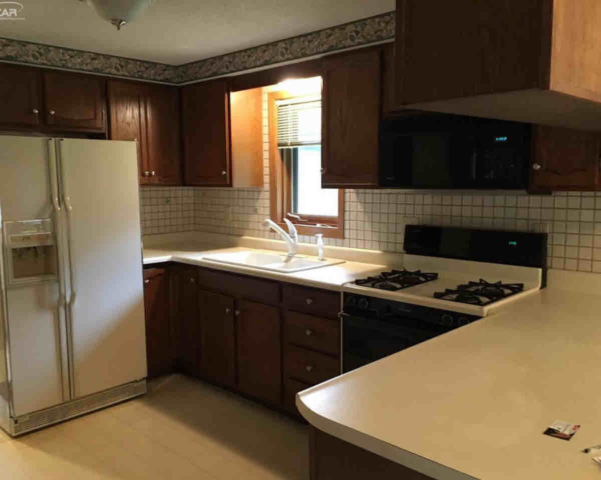 5359 Linden Road Swartz Creek, MI 48473 - Photo 2 of 12 21222572-1.JPG