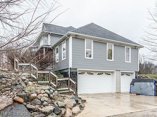2111 Lone Tree Road Milford, MI 48380 - Photo 44 of 56 3_66.jpg