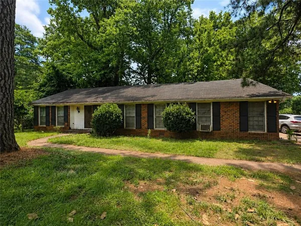$220,000 | 3790 Snapfinger Road, Lithonia, GA 30038