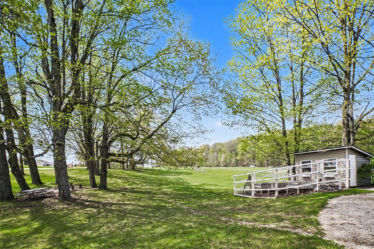 6987 East Beaverton Road Clare, MI 48617 - Photo 41 of 54