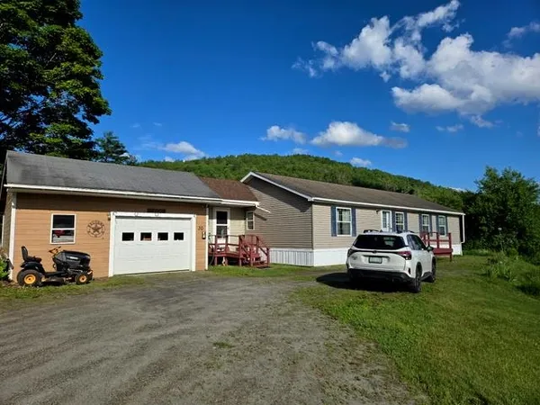 $269,900 | 30 Hollow View Drive, Concord, VT 05824